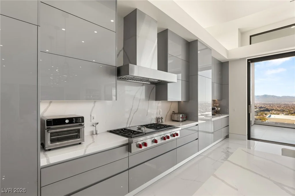 667 Solitude Rock, Henderson, NV 89012
