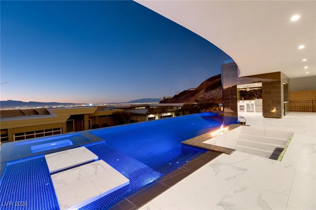 667 Solitude Rock, Henderson, NV 89012