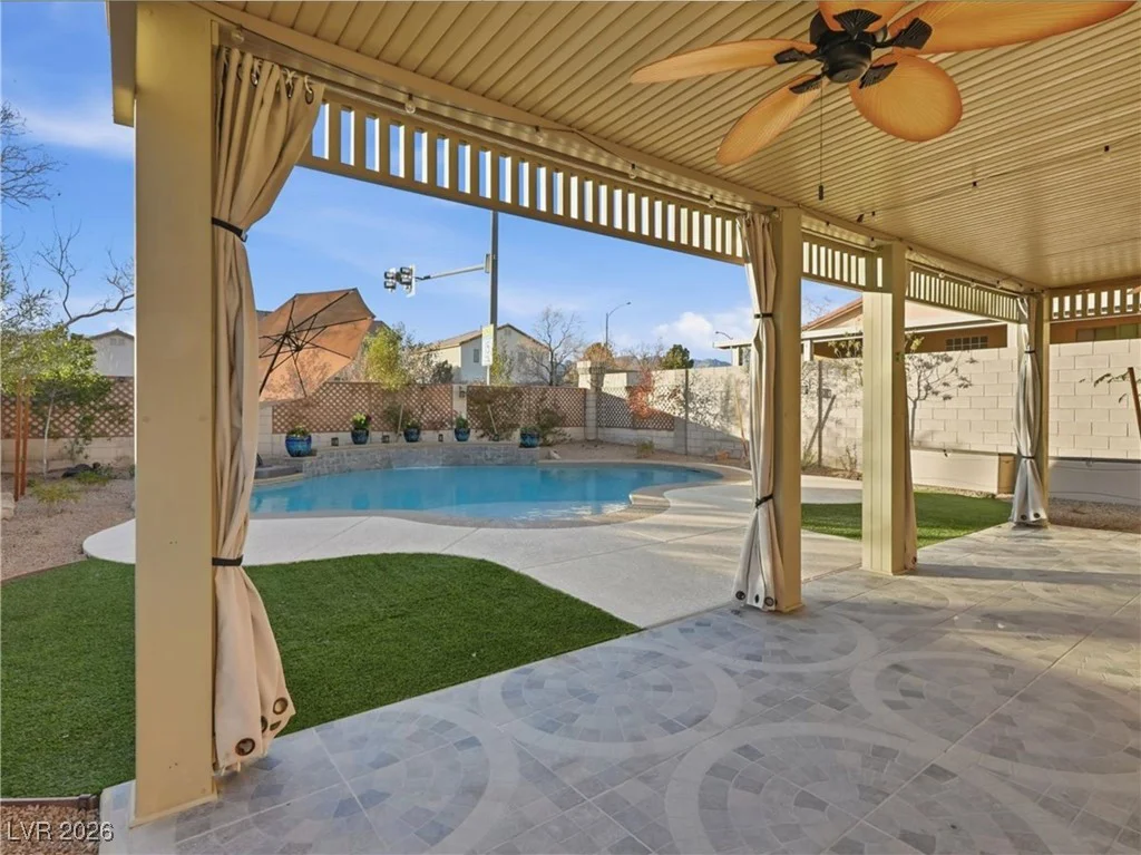 5521 Valley Canyon, Las Vegas, NV 89148