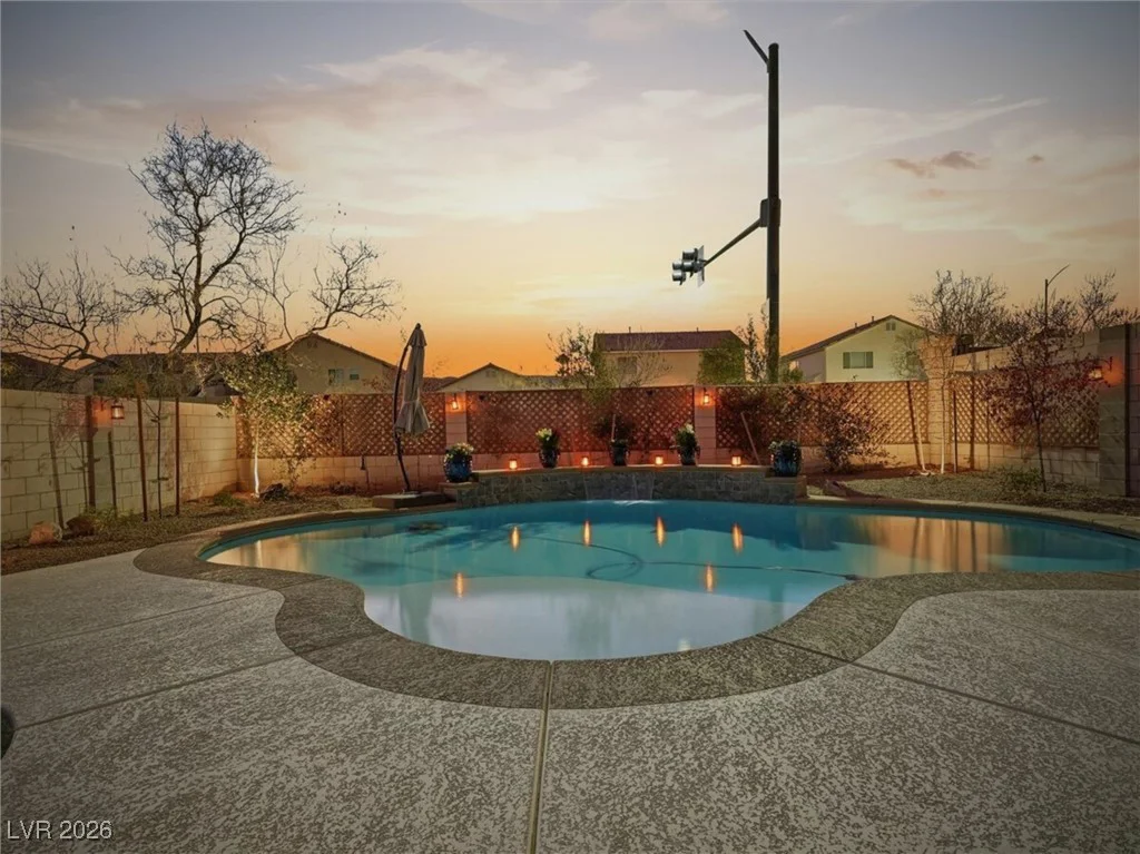 5521 Valley Canyon, Las Vegas, NV 89148