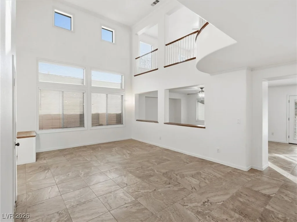 5521 Valley Canyon, Las Vegas, NV 89148