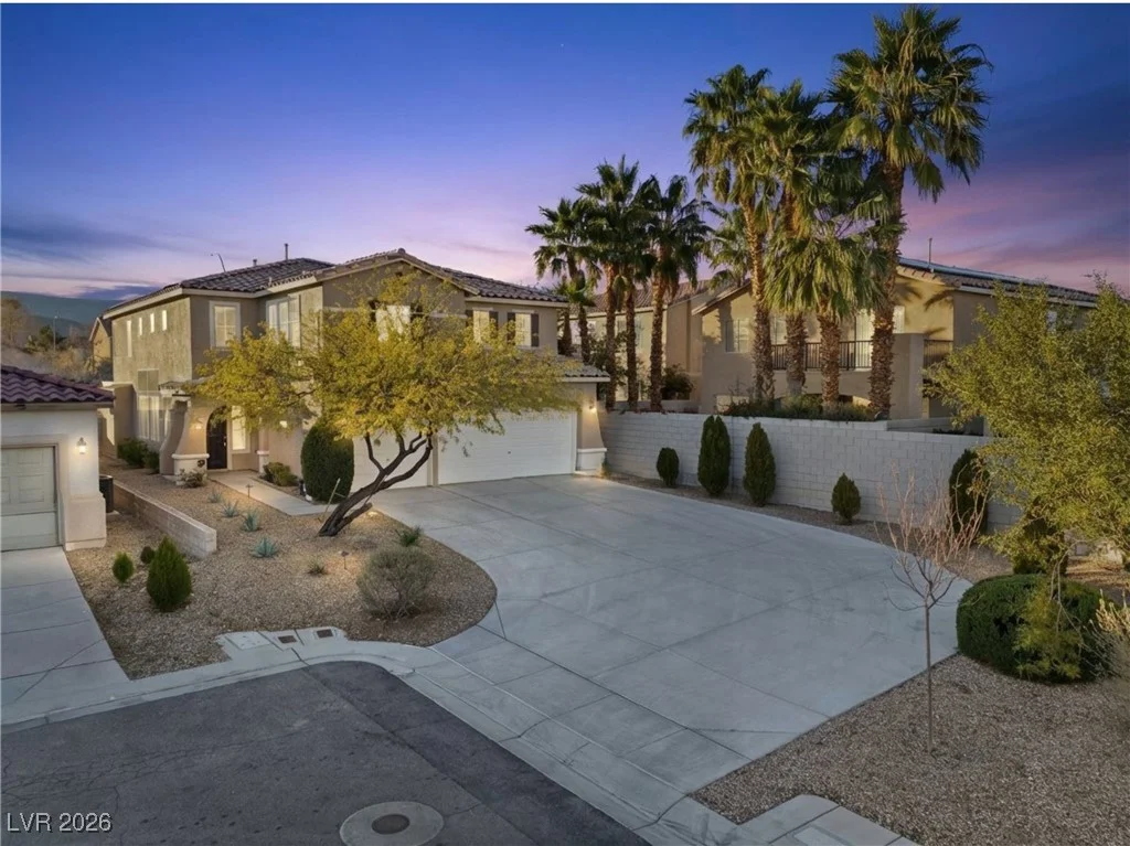 5521 Valley Canyon, Las Vegas, NV 89148