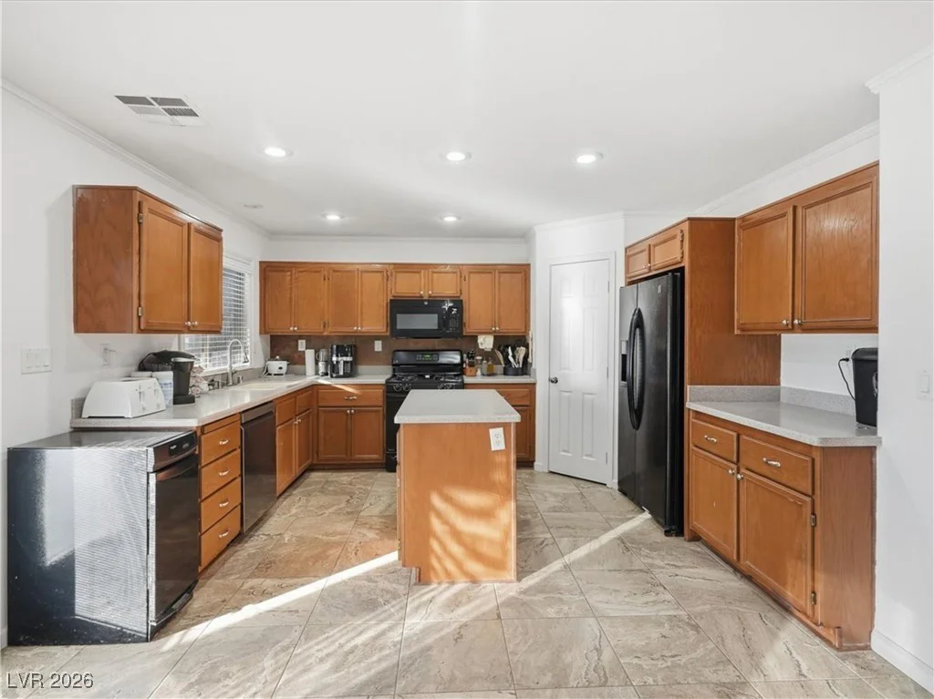 5521 Valley Canyon, Las Vegas, NV 89148