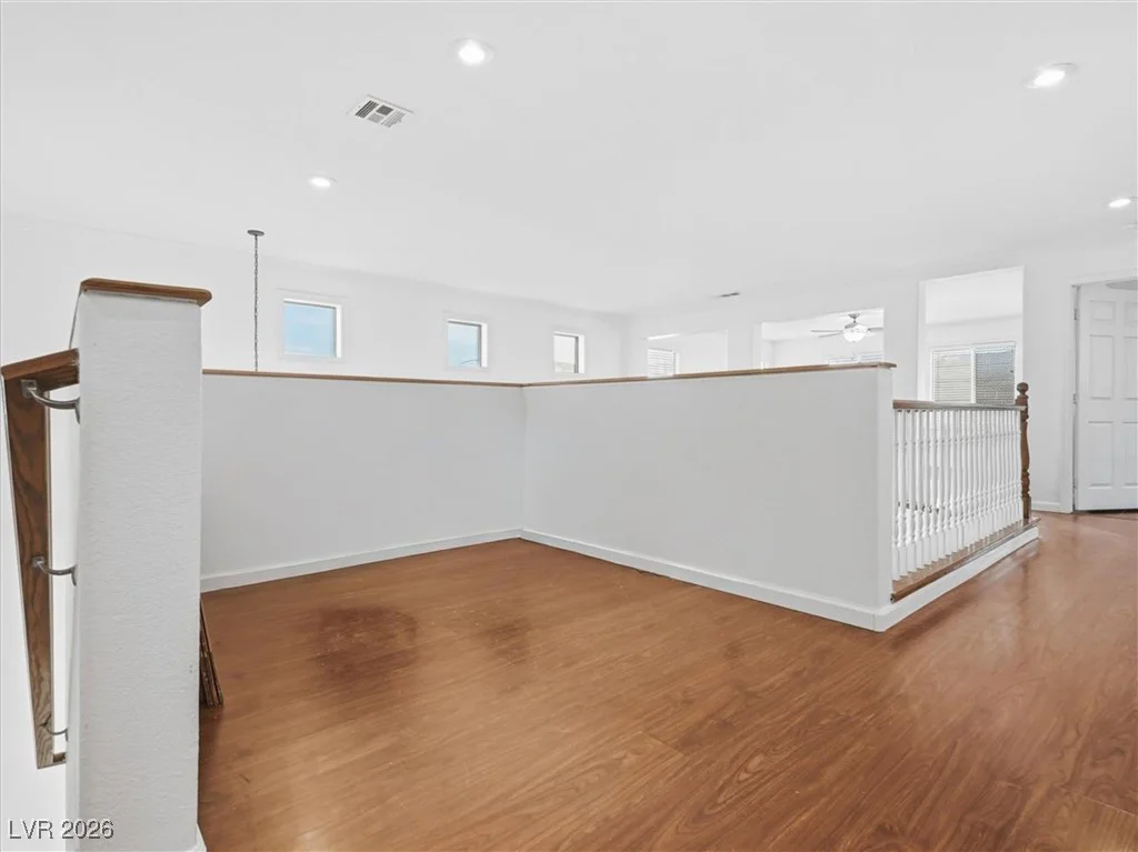 5521 Valley Canyon, Las Vegas, NV 89148