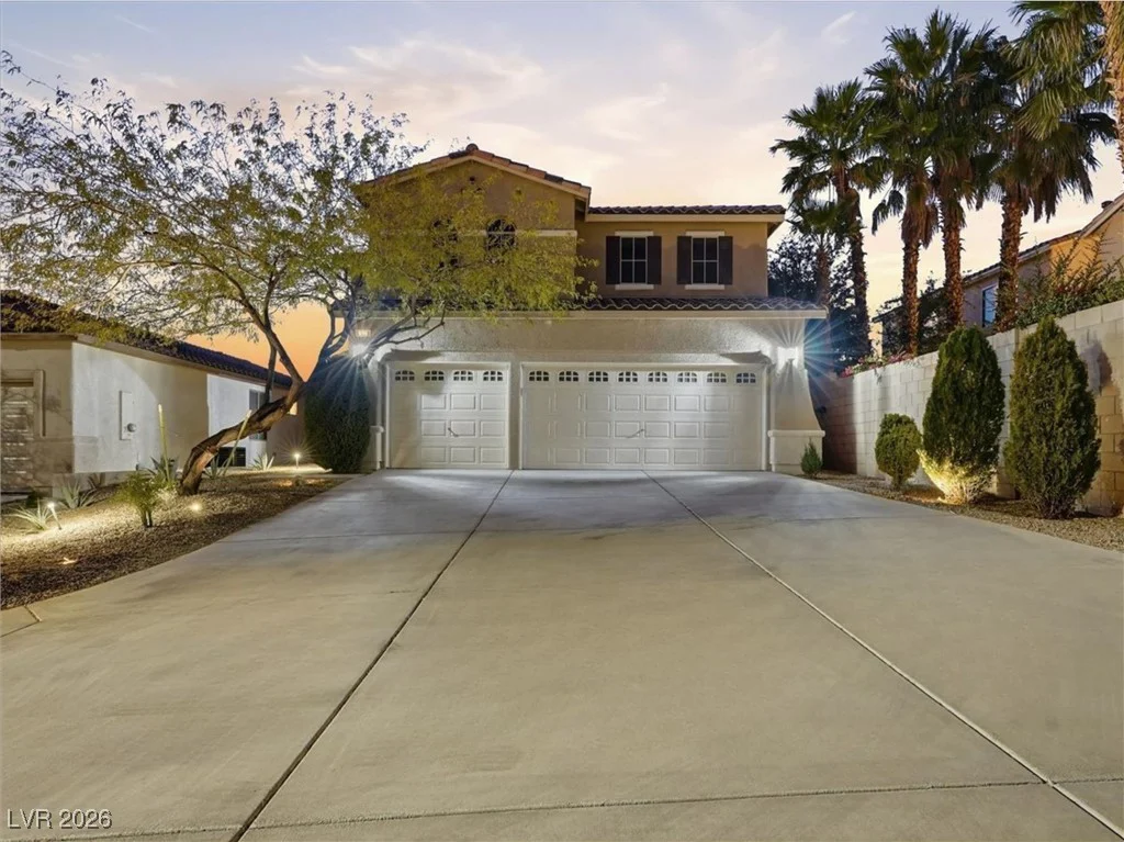 5521 Valley Canyon, Las Vegas, NV 89148