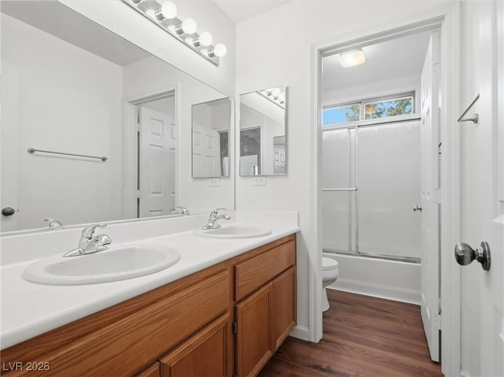 5521 Valley Canyon, Las Vegas, NV 89148