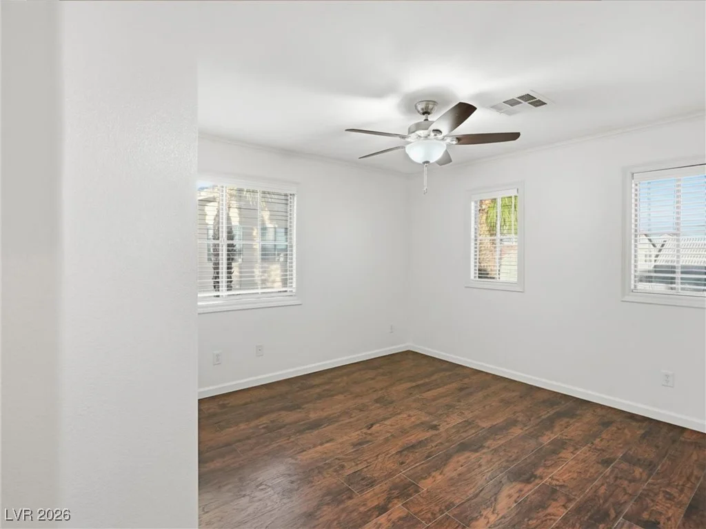 5521 Valley Canyon, Las Vegas, NV 89148