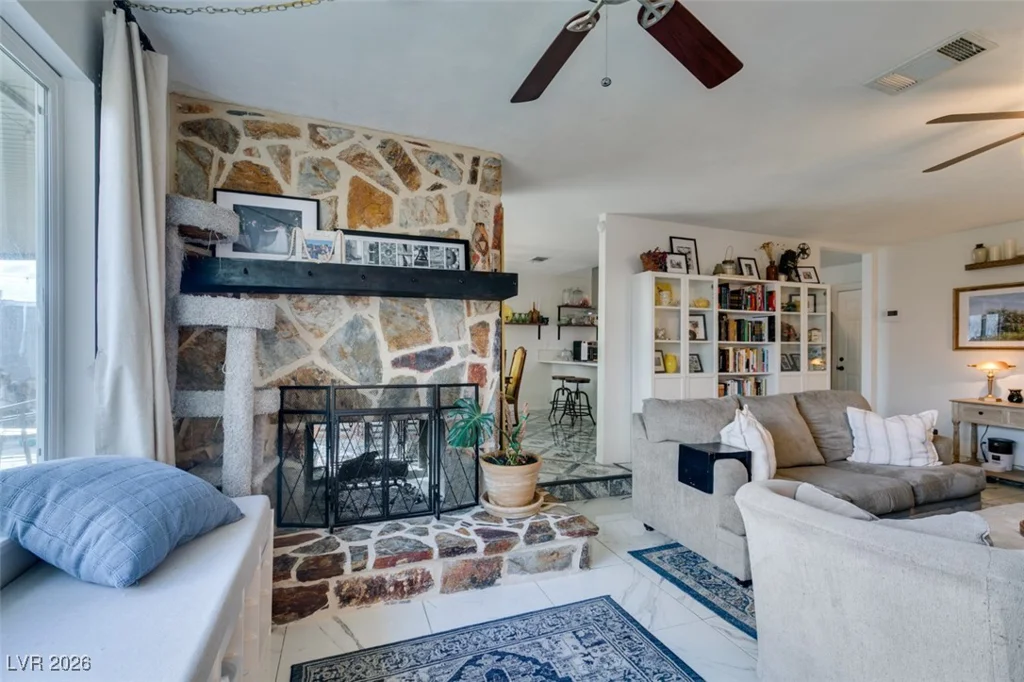 101 Cimarron, Las Vegas, NV 89145