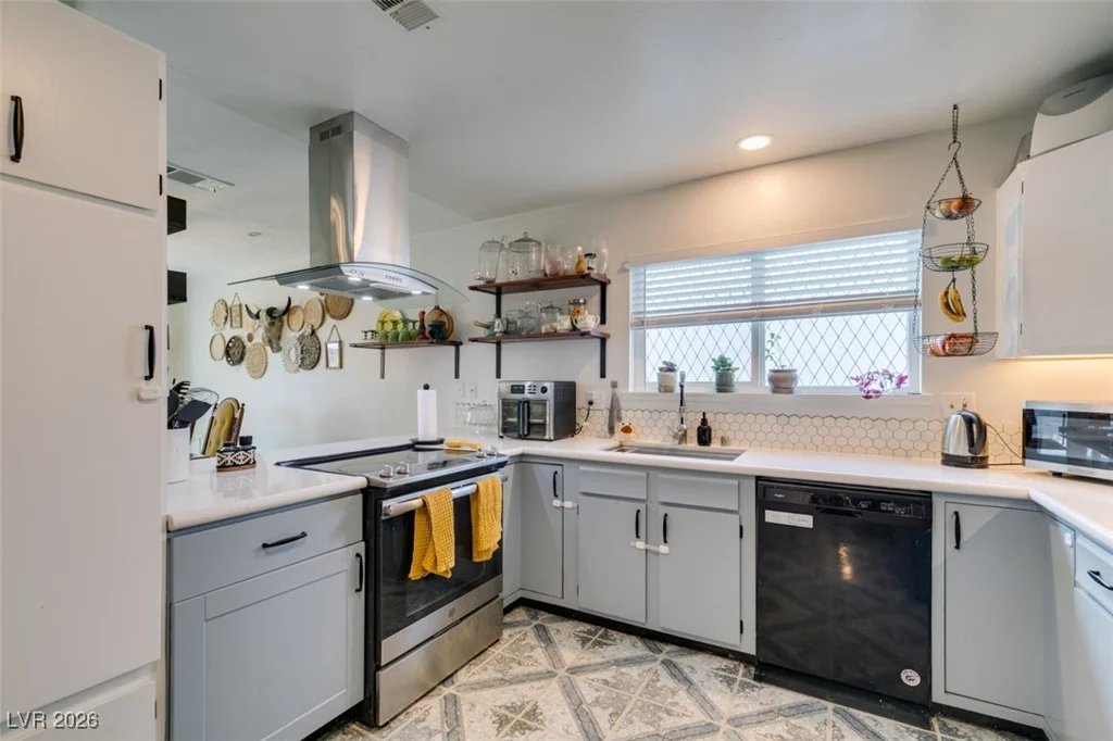 101 Cimarron, Las Vegas, NV 89145