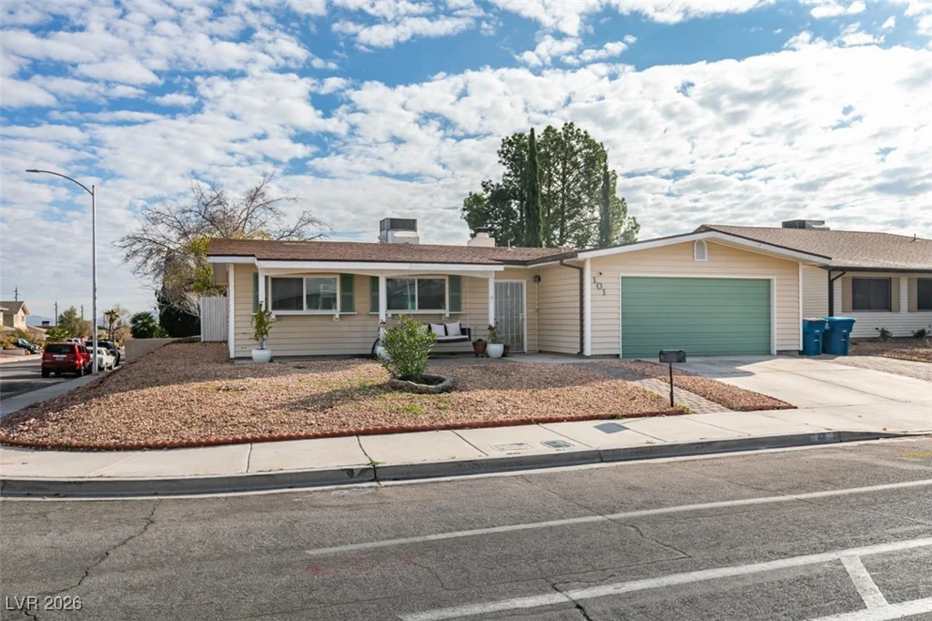 101 Cimarron, Las Vegas, NV 89145