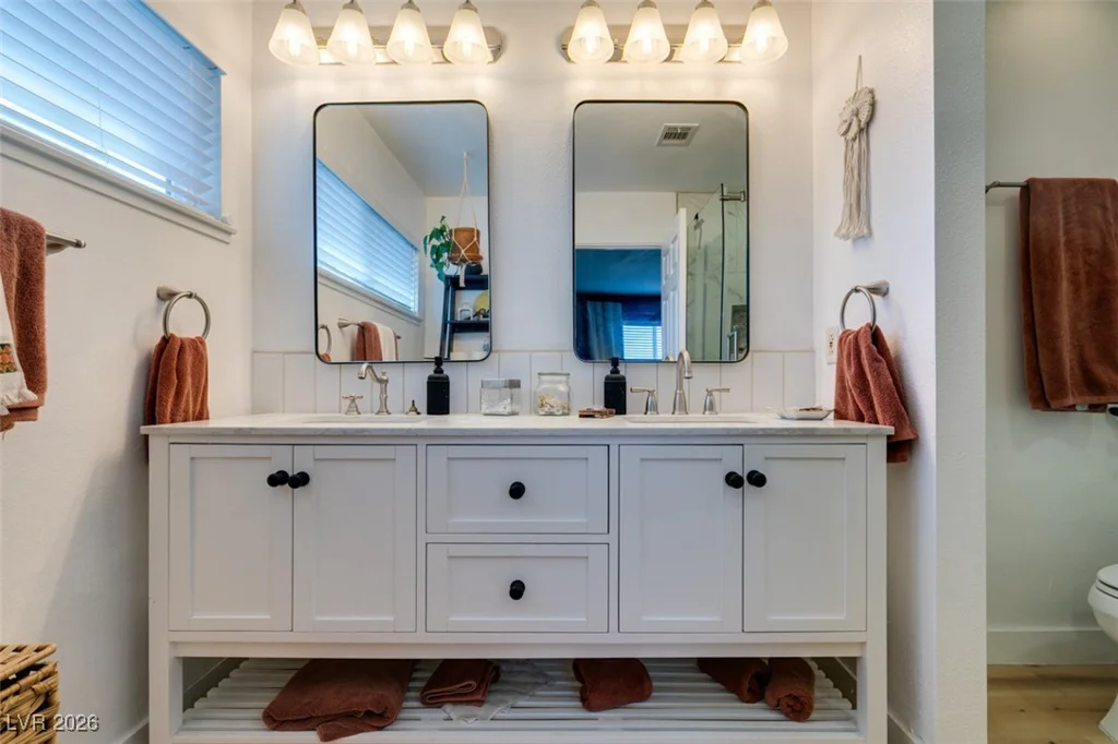 101 Cimarron, Las Vegas, NV 89145