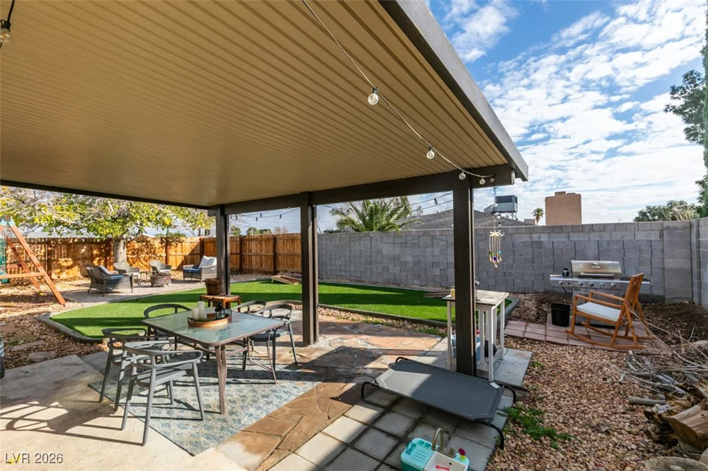 101 Cimarron, Las Vegas, NV 89145