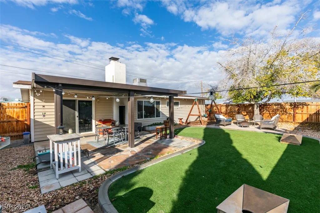 101 Cimarron, Las Vegas, NV 89145