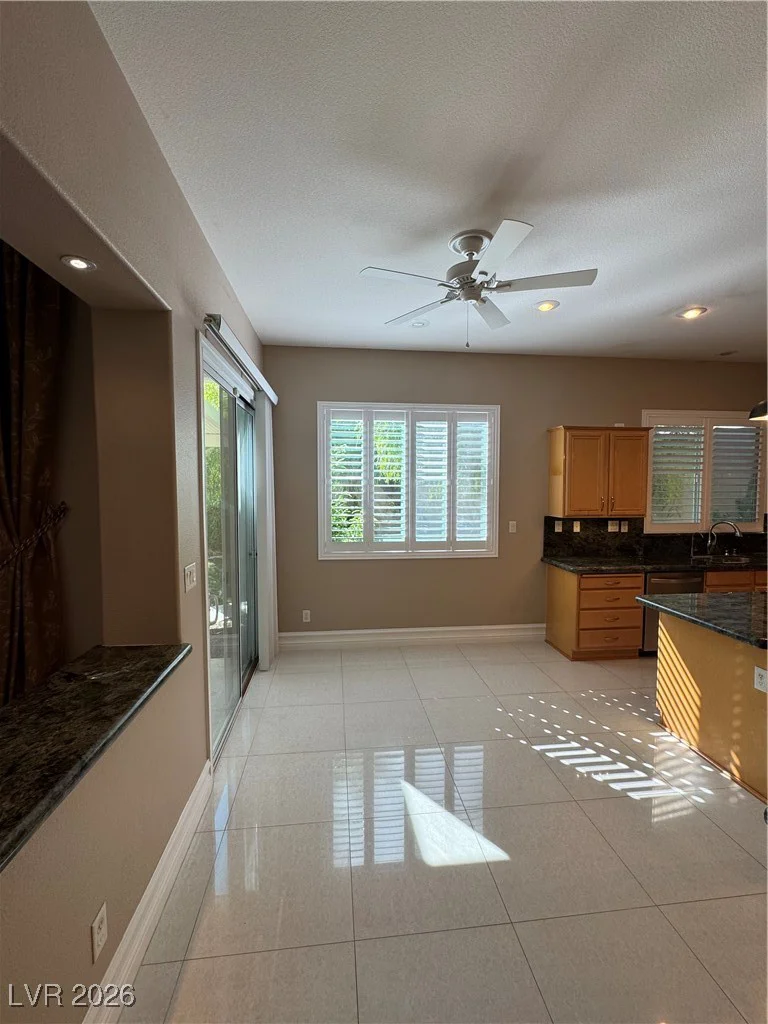 9927 Ridge Manor, Las Vegas, NV 89148