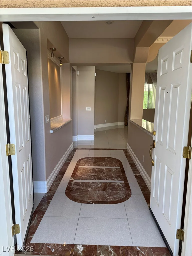 9927 Ridge Manor, Las Vegas, NV 89148