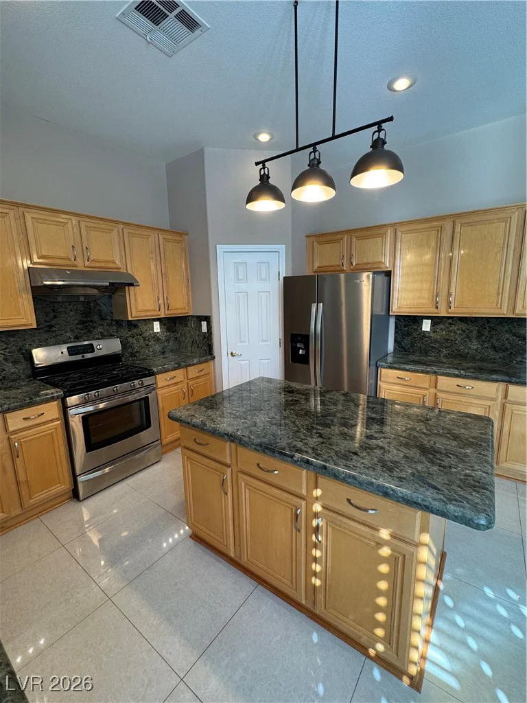 9927 Ridge Manor, Las Vegas, NV 89148