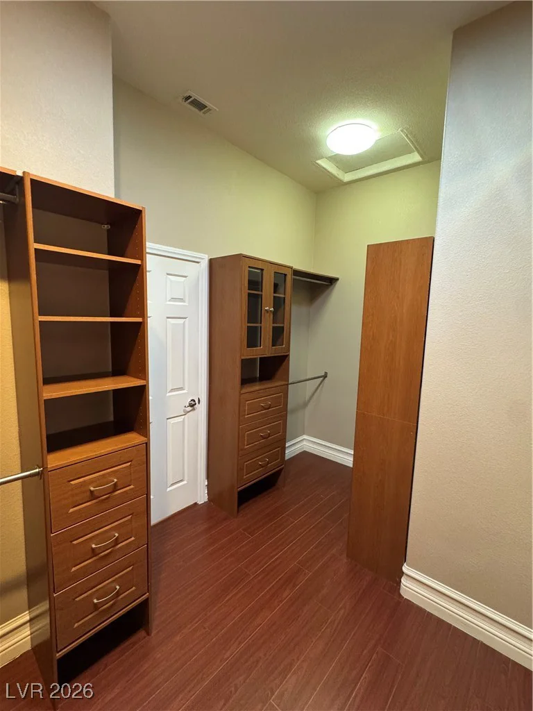 9927 Ridge Manor, Las Vegas, NV 89148
