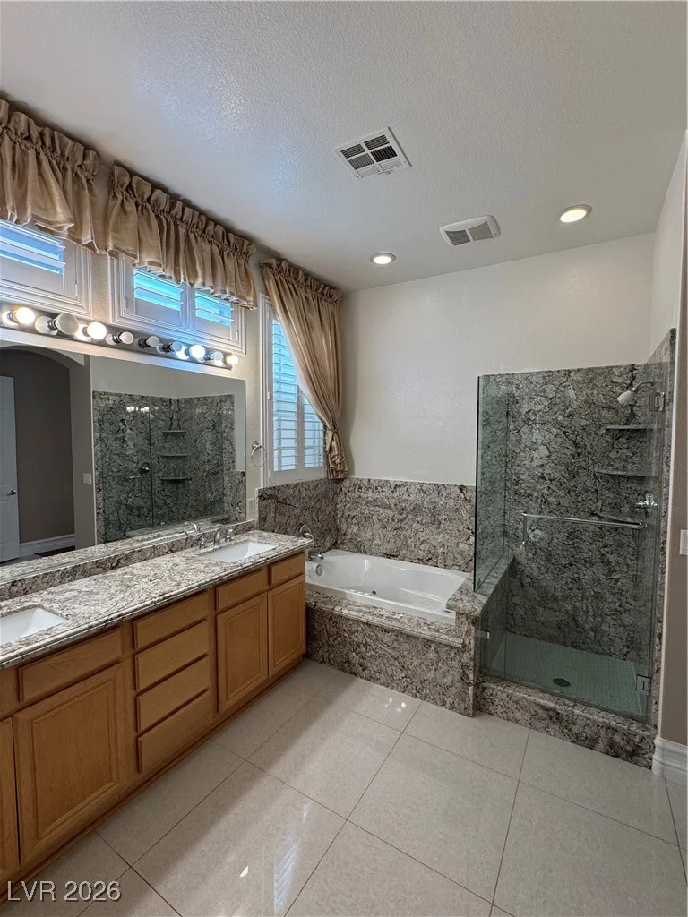 9927 Ridge Manor, Las Vegas, NV 89148