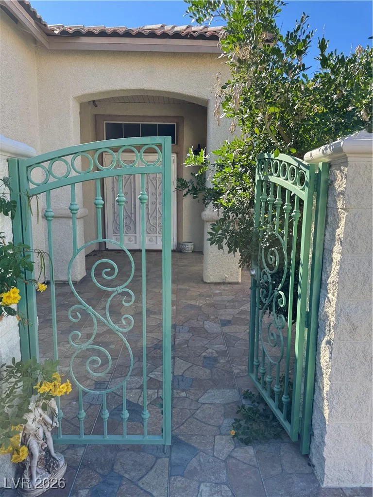 9927 Ridge Manor, Las Vegas, NV 89148