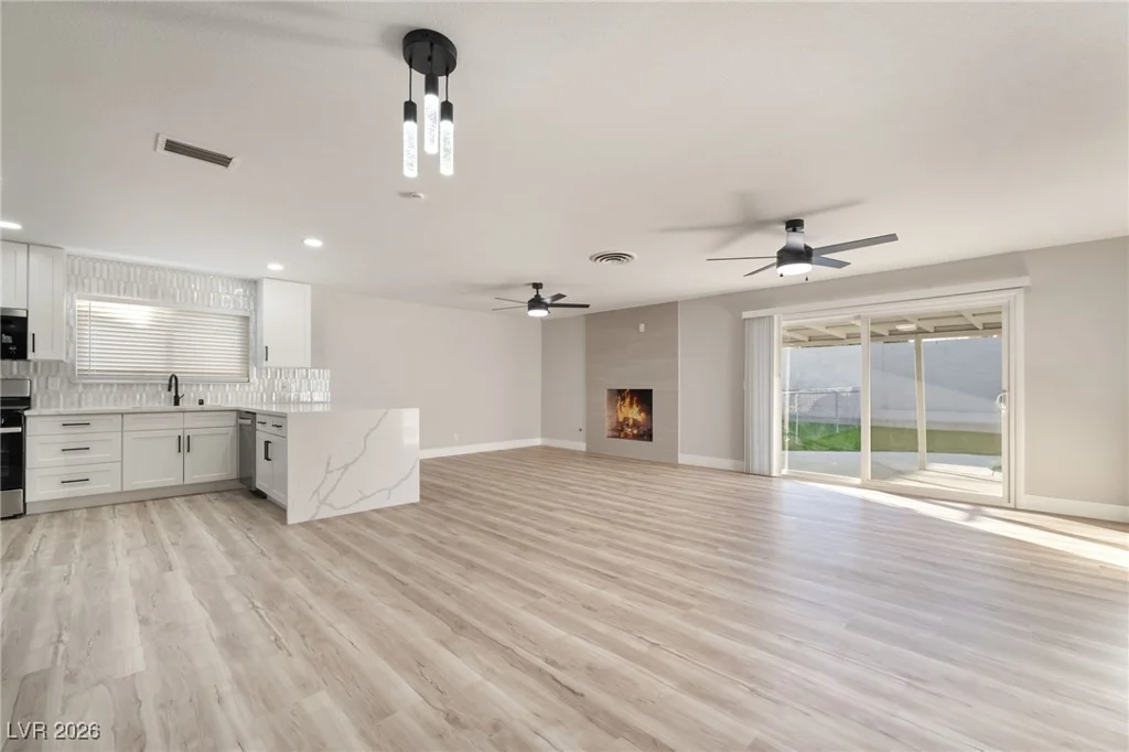 4461 Greenhill, Las Vegas, NV 89121