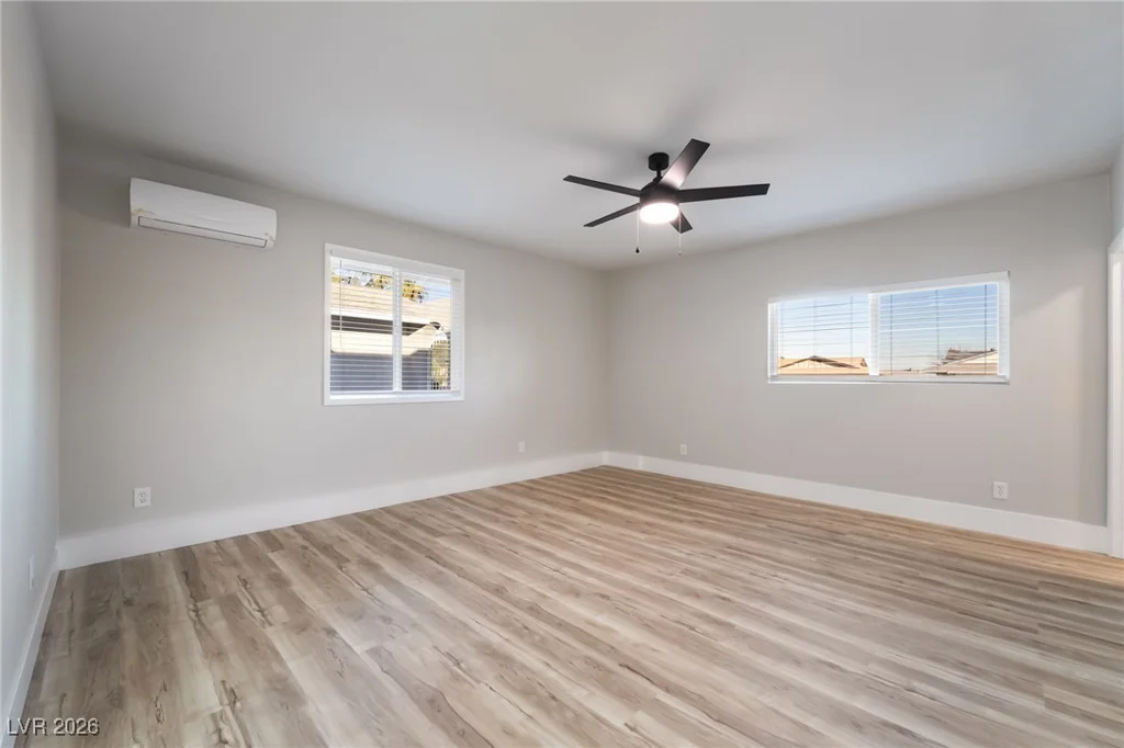 4461 Greenhill, Las Vegas, NV 89121