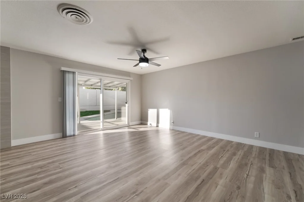 4461 Greenhill, Las Vegas, NV 89121