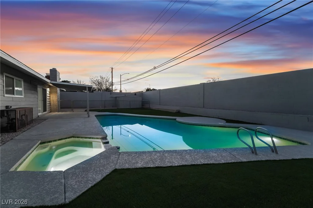 4461 Greenhill, Las Vegas, NV 89121