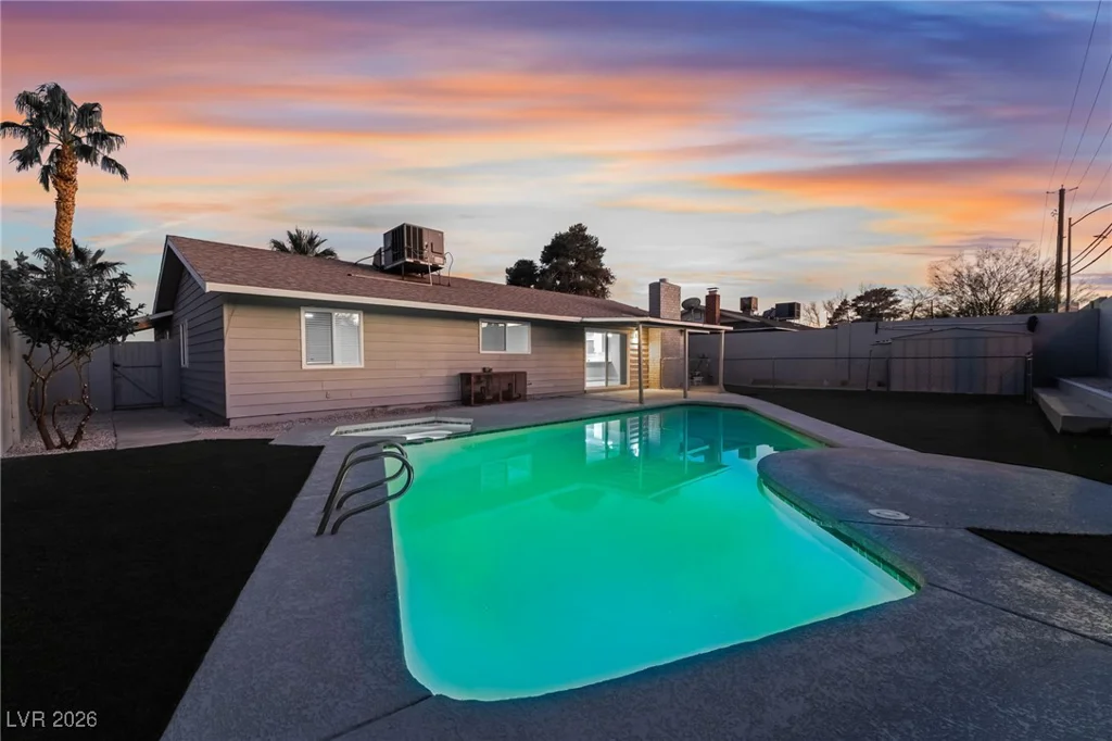 4461 Greenhill, Las Vegas, NV 89121