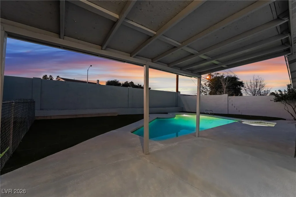 4461 Greenhill, Las Vegas, NV 89121