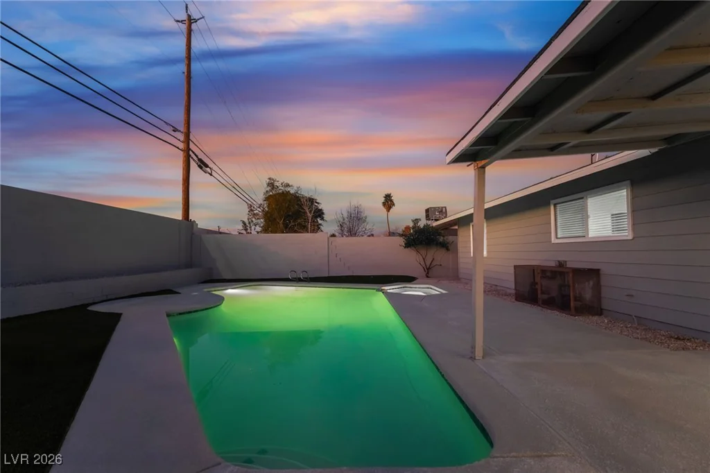4461 Greenhill, Las Vegas, NV 89121