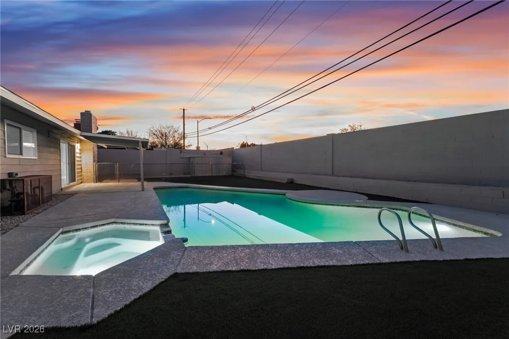 4461 Greenhill, Las Vegas, NV 89121