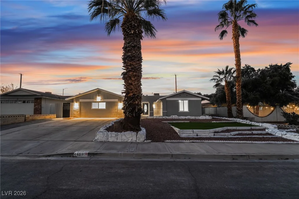 4461 Greenhill, Las Vegas, NV 89121