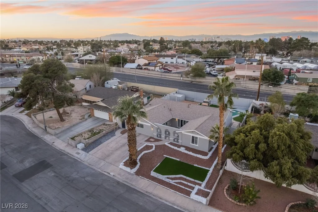 4461 Greenhill, Las Vegas, NV 89121