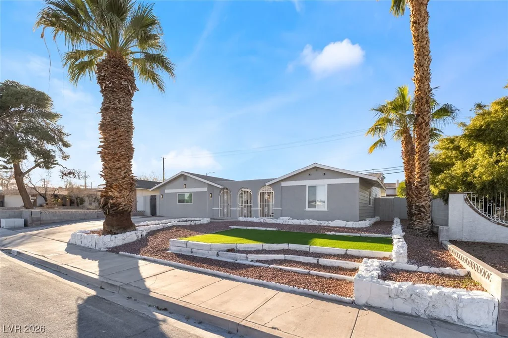 4461 Greenhill, Las Vegas, NV 89121