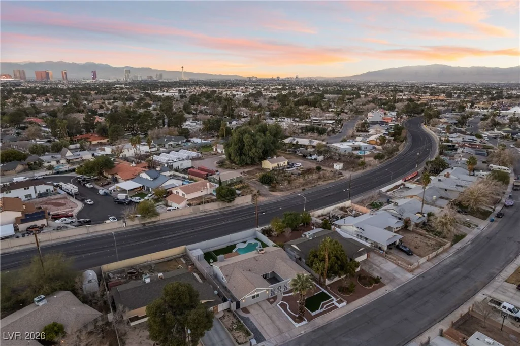 4461 Greenhill, Las Vegas, NV 89121