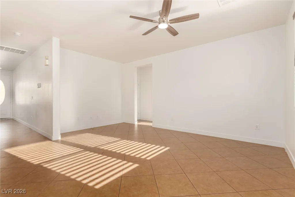 6659 Little Owl, North Las Vegas, NV 89084