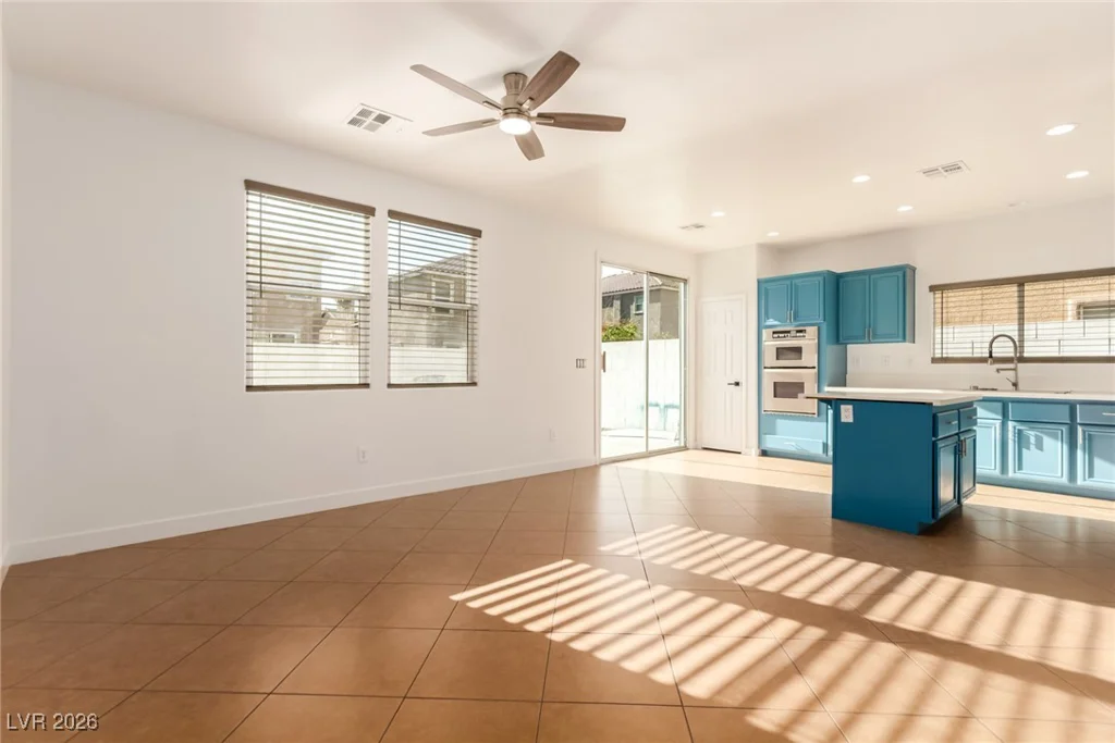 6659 Little Owl, North Las Vegas, NV 89084