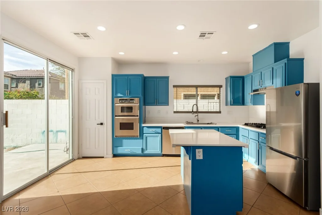 6659 Little Owl, North Las Vegas, NV 89084