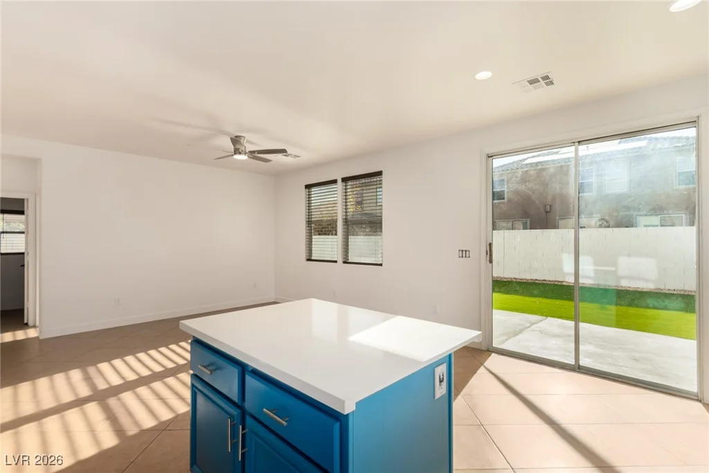 6659 Little Owl, North Las Vegas, NV 89084