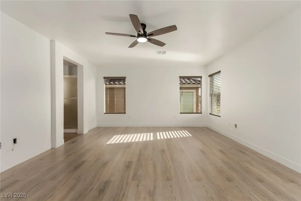 6659 Little Owl, North Las Vegas, NV 89084