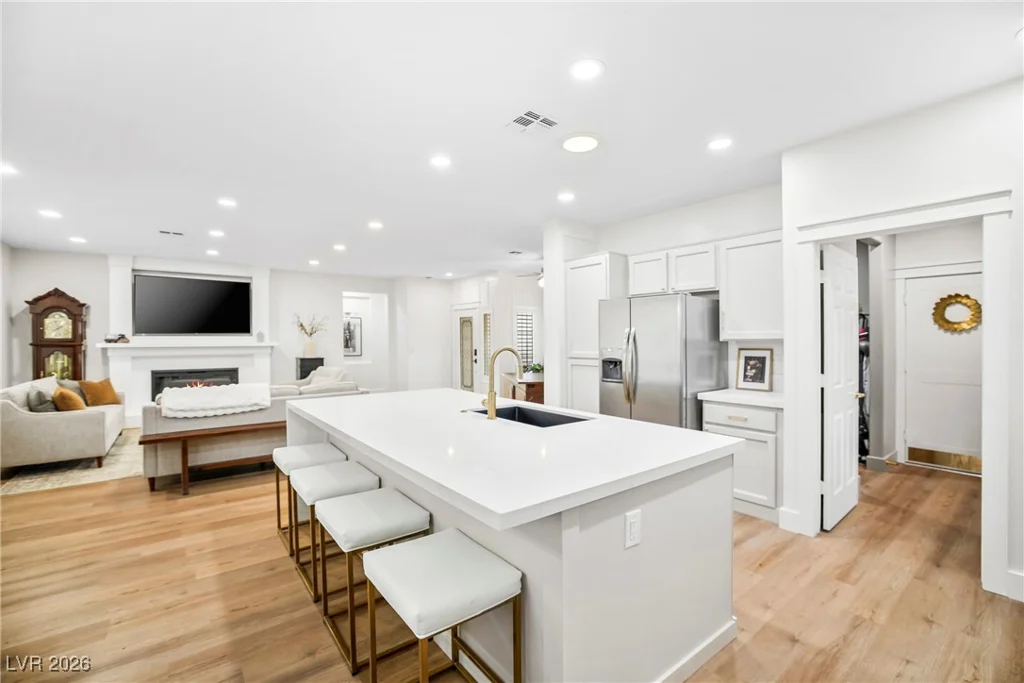 2621 Memphis, Henderson, NV 89052