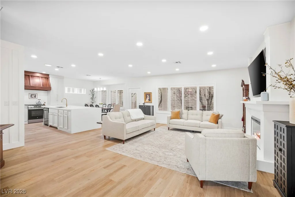 2621 Memphis, Henderson, NV 89052