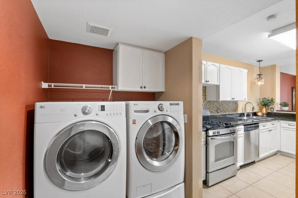 8464 Majestic View, Las Vegas, NV 89129
