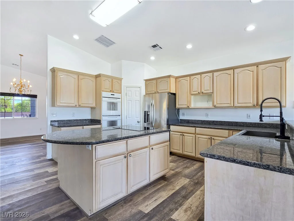 1830 Justine, Pahrump, NV 89048