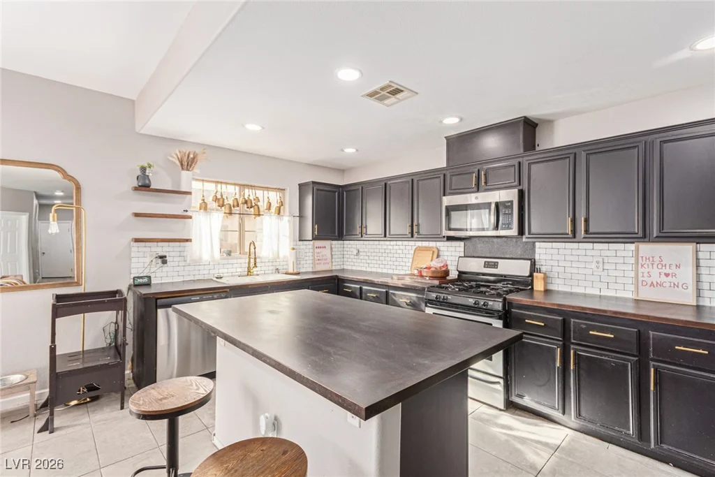 3805 Thomas Patrick, North Las Vegas, NV 89032
