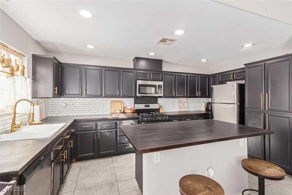 3805 Thomas Patrick, North Las Vegas, NV 89032