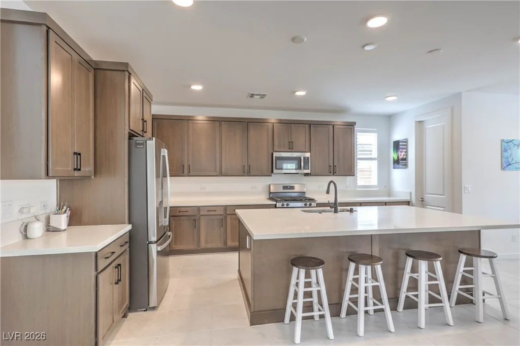 6923 Desert Finch, North Las Vegas, NV 89084