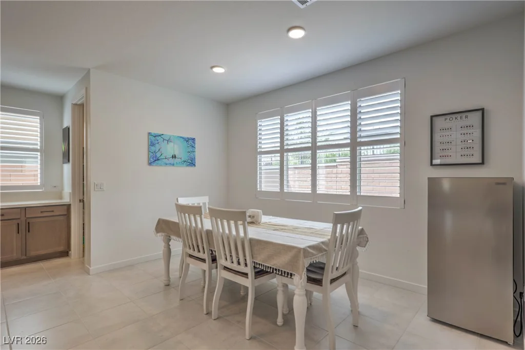 6923 Desert Finch, North Las Vegas, NV 89084