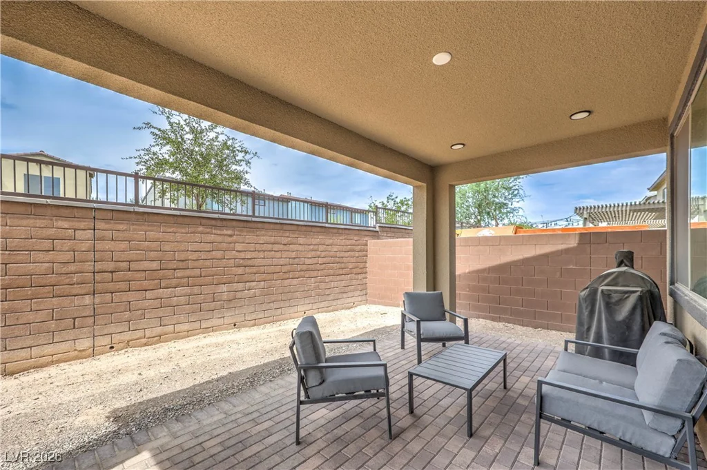 6923 Desert Finch, North Las Vegas, NV 89084