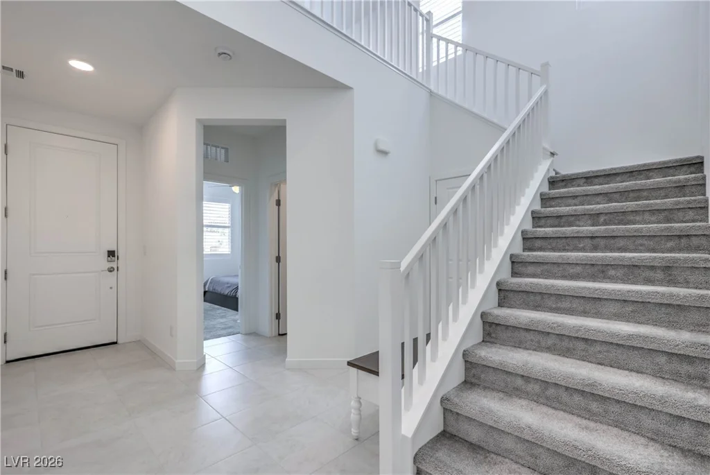6923 Desert Finch, North Las Vegas, NV 89084